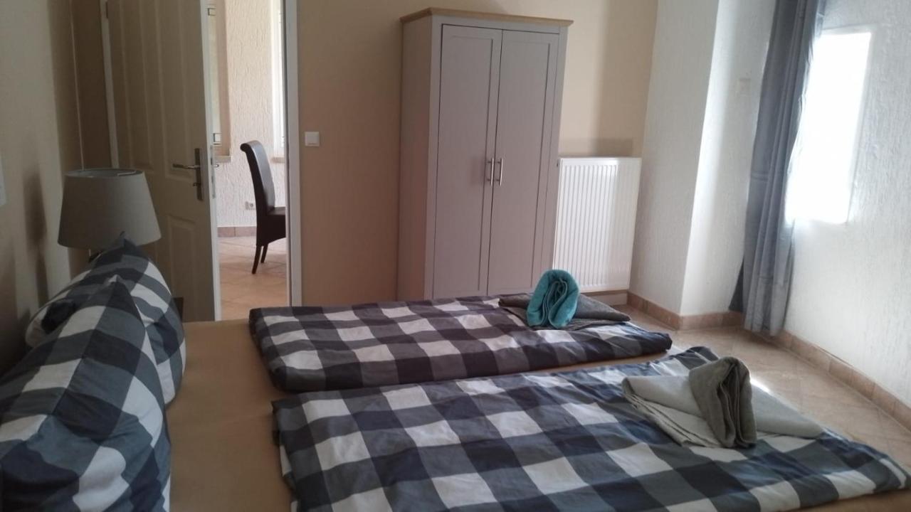 Ferienwohnung Mit Kamin Und Traumhafter Dachterrasse Mit Weitblick In Die Natur Neu Gaarz Buitenkant foto
