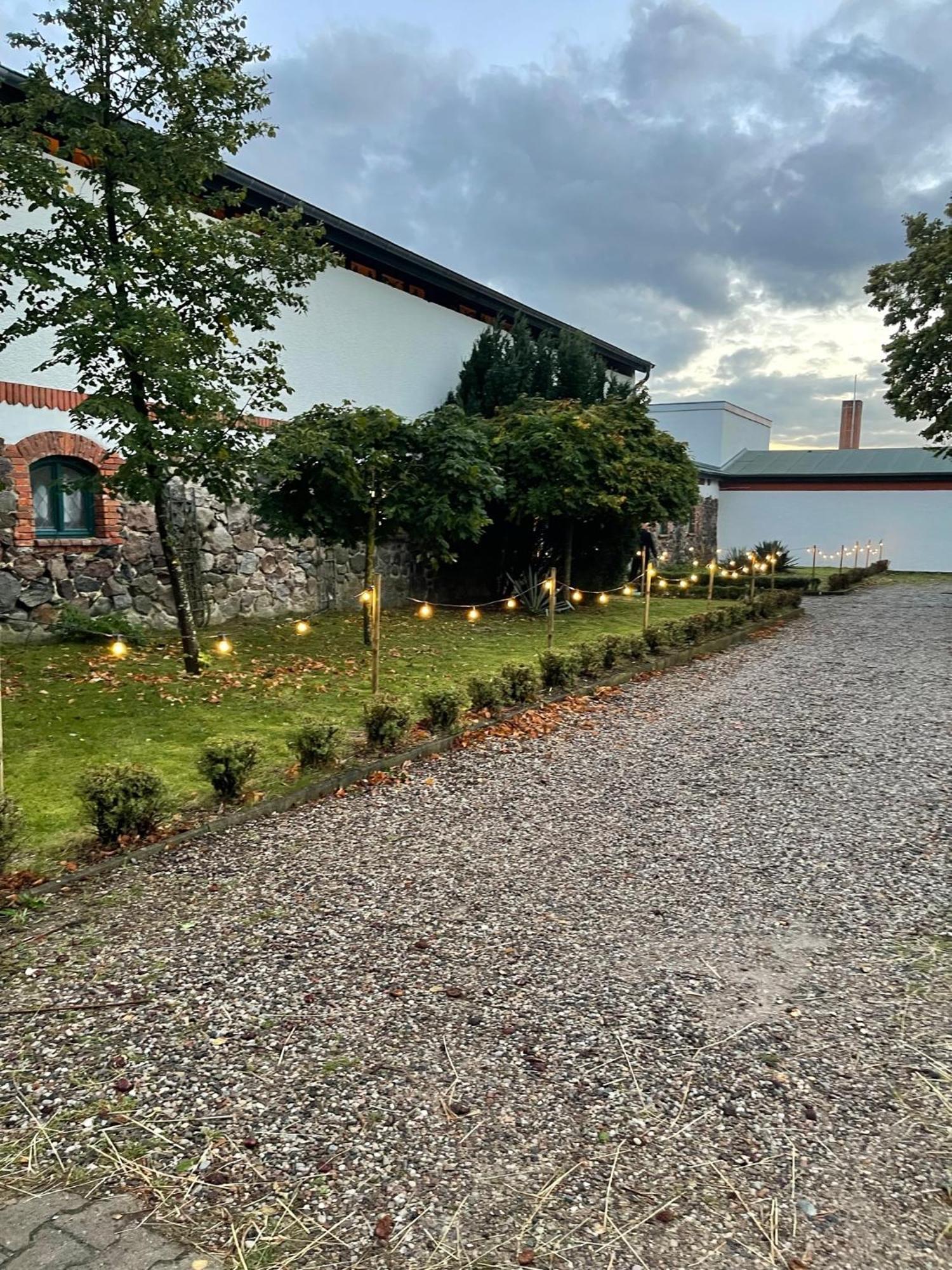 Ferienwohnung Mit Kamin Und Traumhafter Dachterrasse Mit Weitblick In Die Natur Neu Gaarz Buitenkant foto